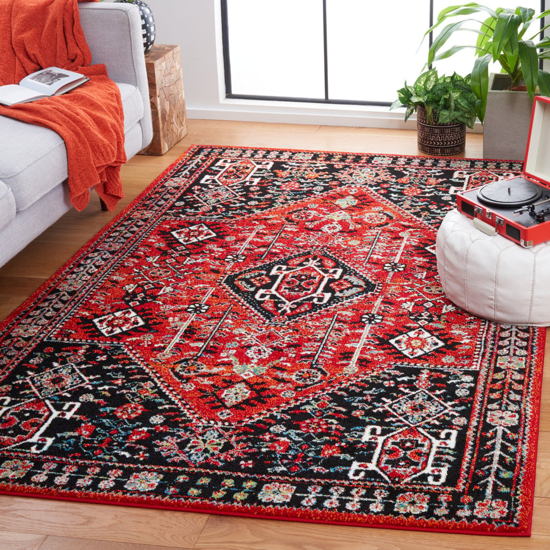 Safavieh VTH230P Vintage Hamadan Red / Black Image 1