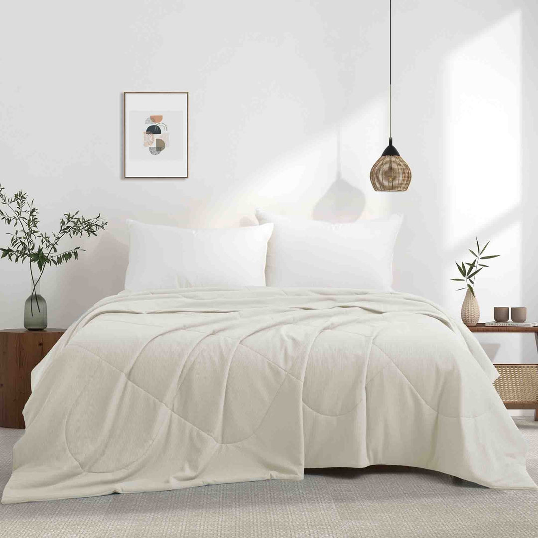 Reversible Silky Oversize Cooling Blanket with Waffle Design Bed Blanket Image 2