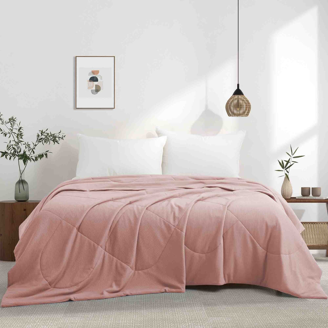 Reversible Silky Oversize Cooling Blanket with Waffle Design Bed Blanket Image 4