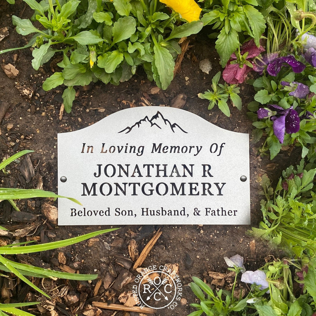 Classic Memorial Plaque - Graveyard Decoration Plaque for Cemetery Image 1