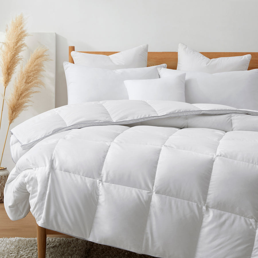 Luxurious Medium Weight White Goose Down Feathers Fiber Comforter, For All-Season Weather Image 1