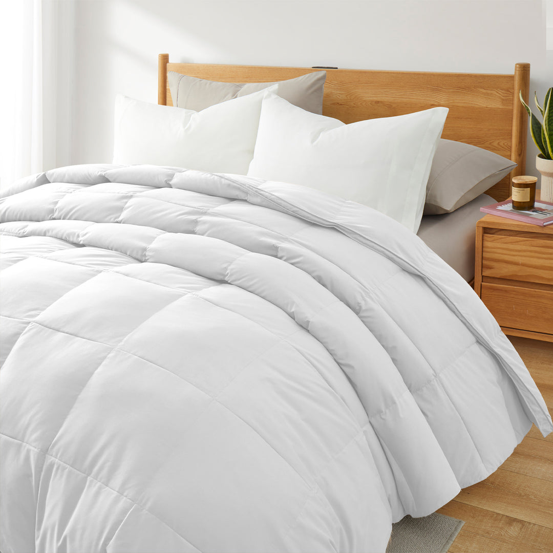 Luxurious Medium Weight White Goose Down Feathers Fiber Comforter, For All-Season Weather Image 4