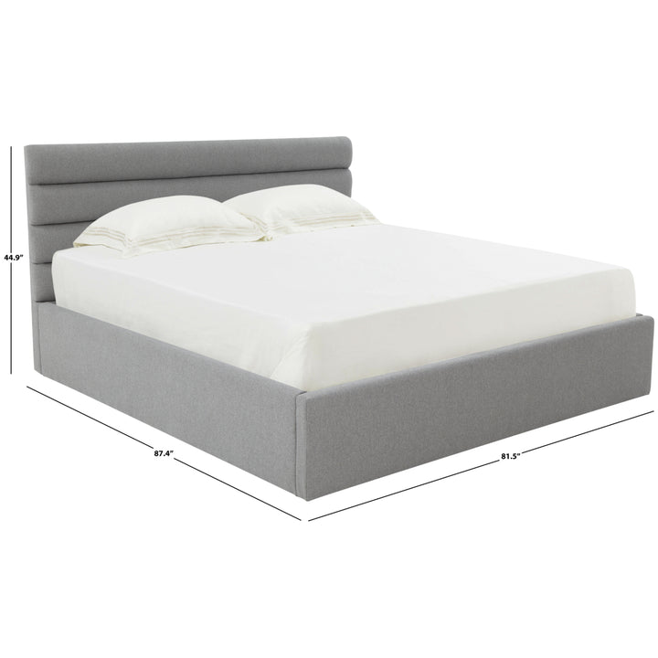 SAFAVIEH COUTURE JAYBELLA LOWPROFILE TUFTED BED Light Grey Image 6