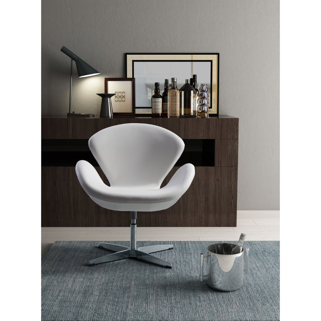 Pori Accent Chair Image 9