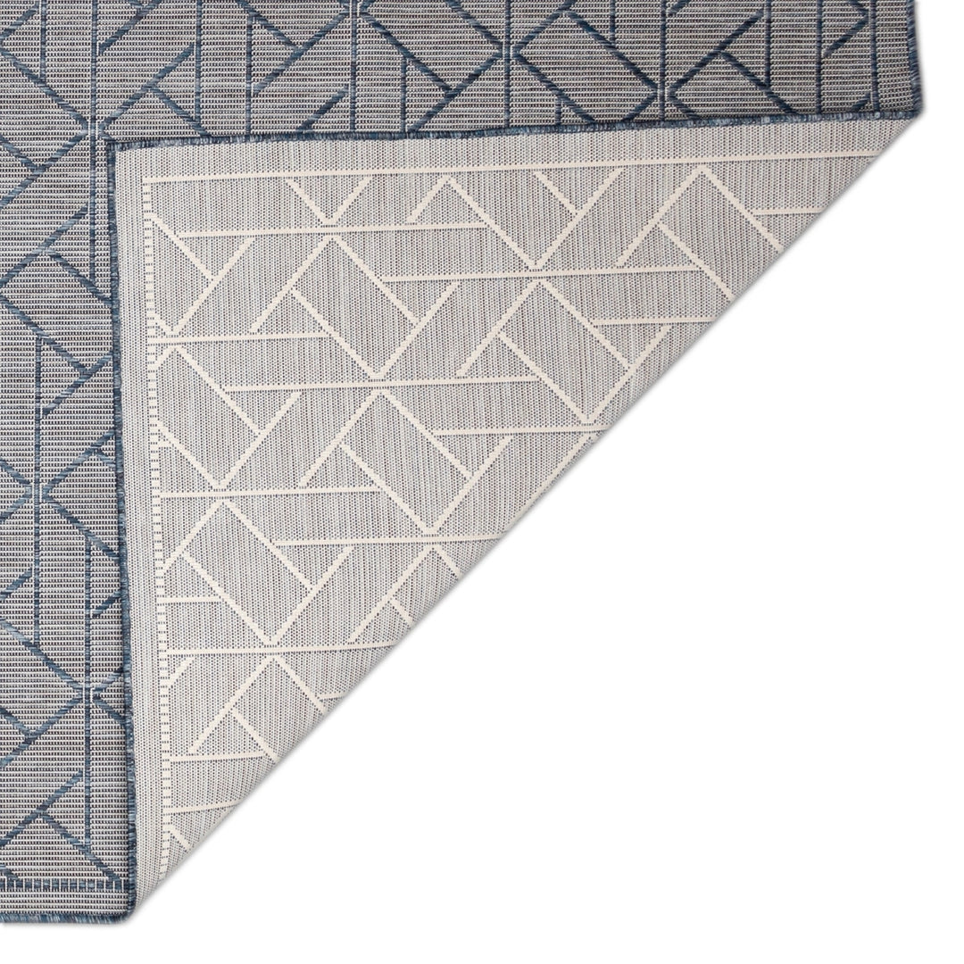 Liora Manne Carmel Pyramid Indoor Outdoor Rug Navy Image 8