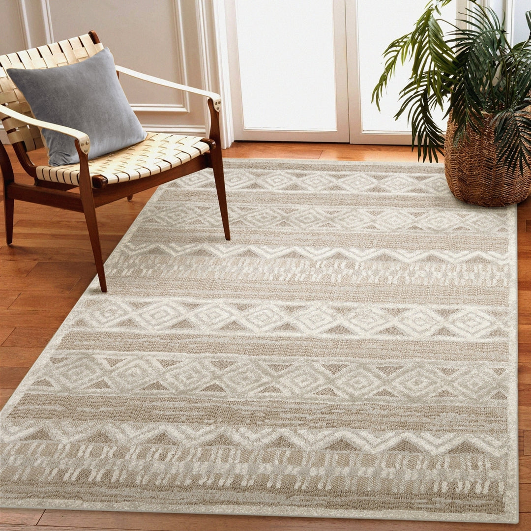 Liora Manne Napoli Diamond Stripe Indoor Rug Natural 100% Polypropylene 5x8 Image 1