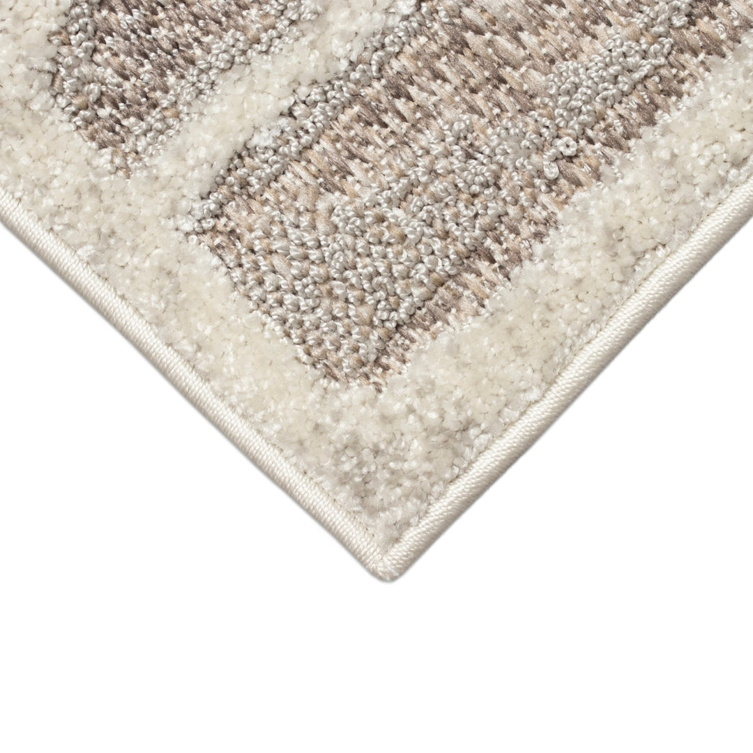 Liora Manne Napoli Diamond Stripe Indoor Rug Natural 100% Polypropylene 5x8 Image 8