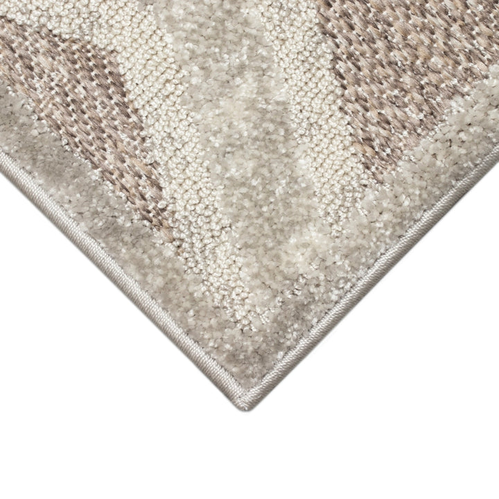 Liora Manne Napoli Diamonds Indoor Rug 100% Polypropylene Geometric 5x8 Natural Image 7