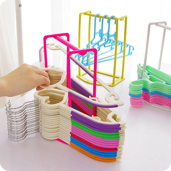 Creative Clothes Hanger Storage Rack Multi-functional Clothespin Oraganizer Holder Image 1