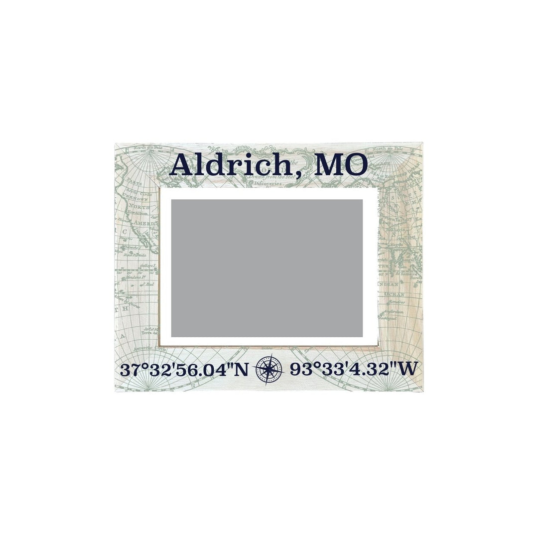 Aldrich Missouri Souvenir Wooden Photo Frame Compass Coordinates Design Matted to 4 x 6" Image 1