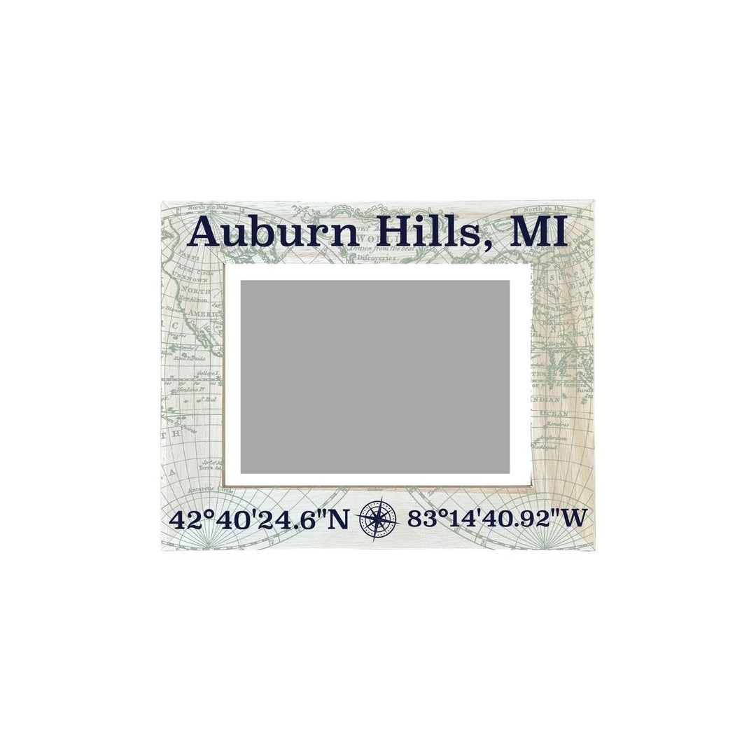 Auburn Hills Michigan Souvenir Wooden Photo Frame Compass Coordinates Design Matted to 4 x 6" Image 1