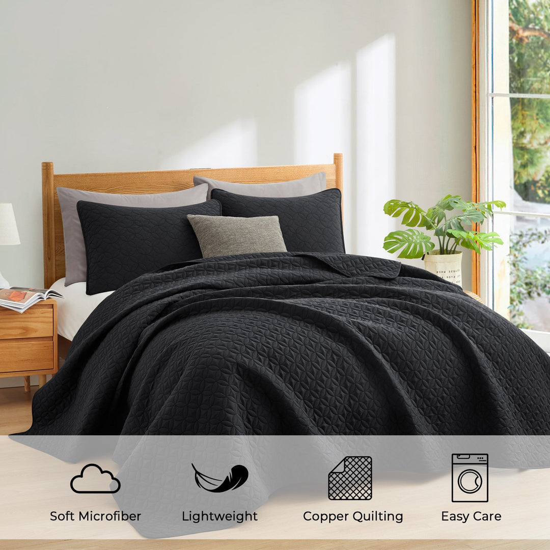 Reversible Bedspread Coverlet Set - Premium Microfiber Ultra Soft Lightweight 2 or 3-Piece Quilt Set Image 3