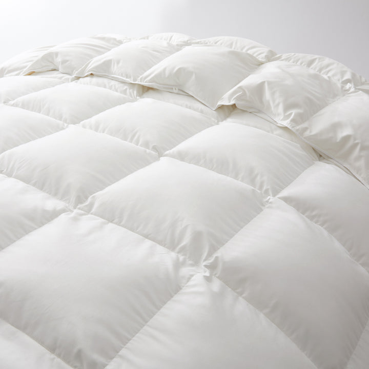 Extra Warmth Down Comforter for Winter, Heavy Weight Comforter Ultra Soft Quilted Duvet Insert with Corner Tabs Image 4