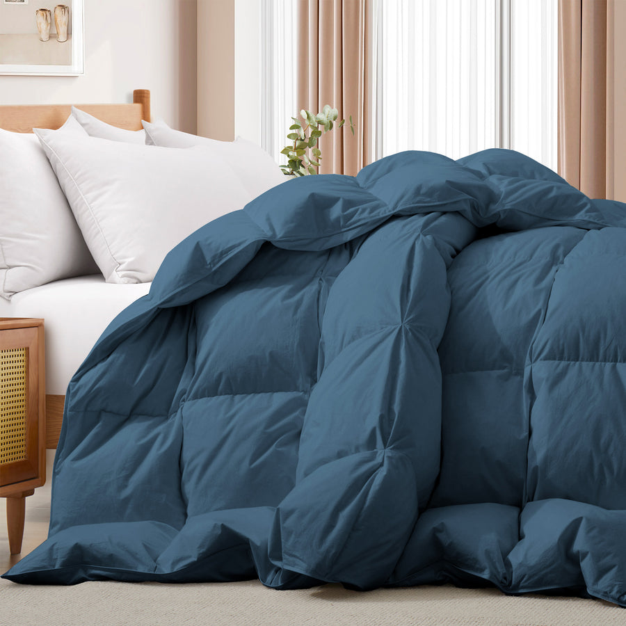 Sleep in Comfort: Pinch Pleat Cotton Goose Feather Comforter Image 1