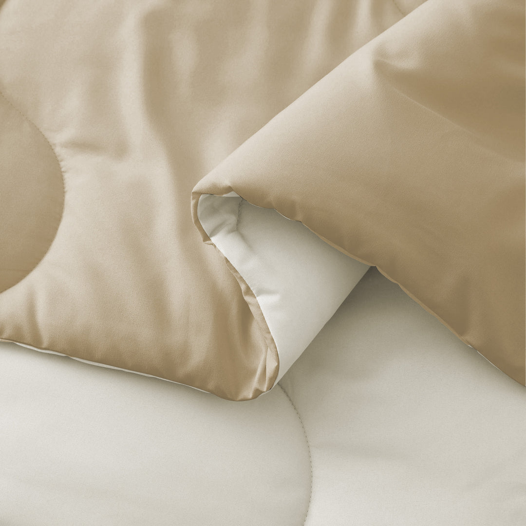 Luxury Reversible Down Alternative Machine Washable Comforter Set with Shams Image 6