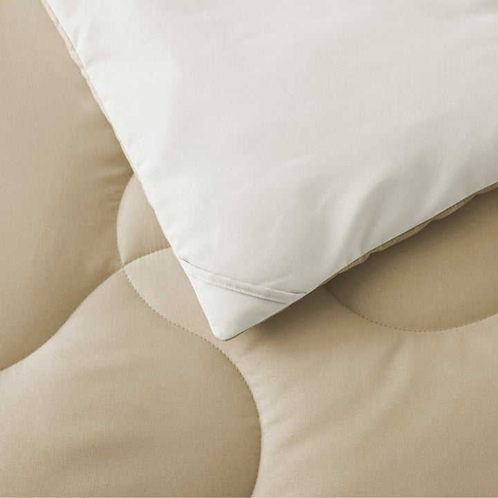 Luxury Reversible Down Alternative Machine Washable Comforter Set with Shams Image 7
