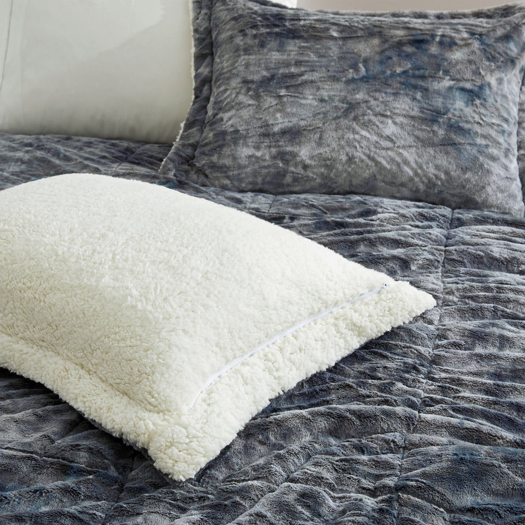 Faux faux Plush 3-Piece Microfiber Comforter Bedding Set, Luxury Soft Velvet Fuzzy Fluffy Bedding Set Image 7