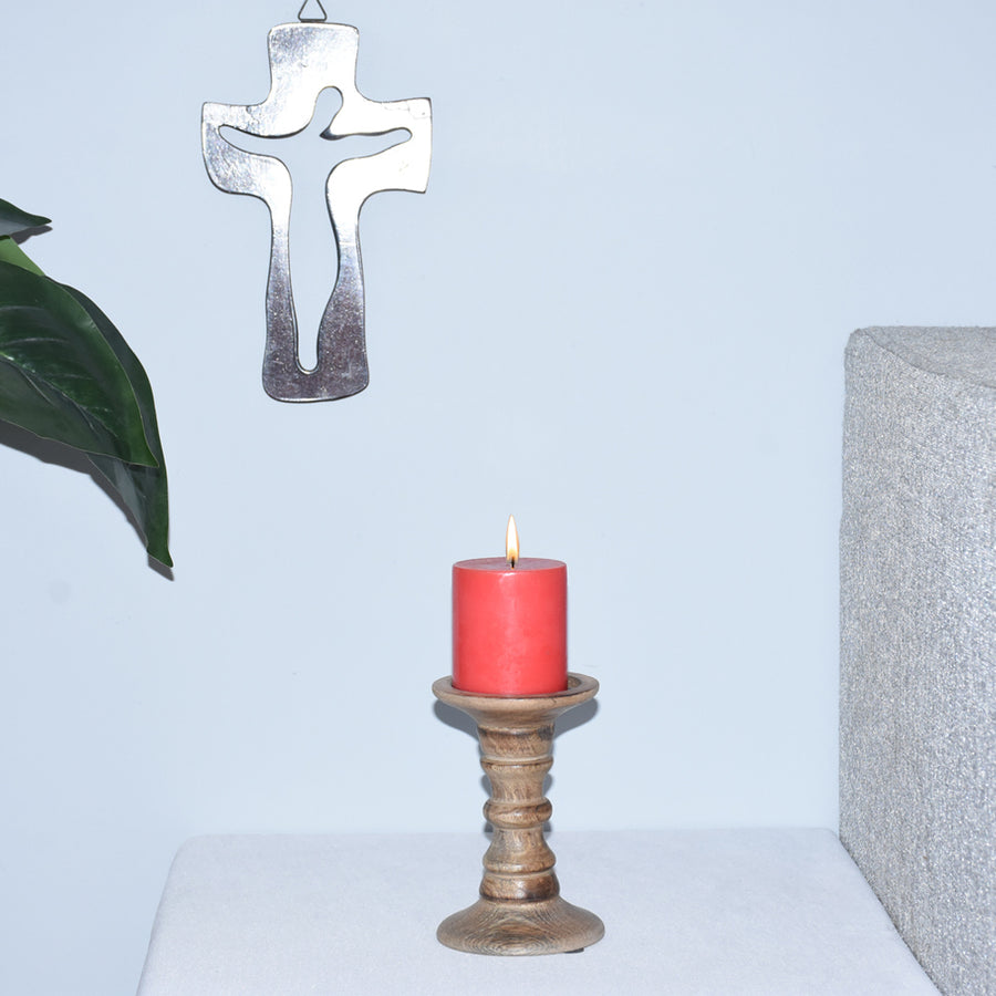 Traditional Medium Burnt Eco-friendly Handmade Mango Wood Pillar Candle Holder BBH Homes Image 1