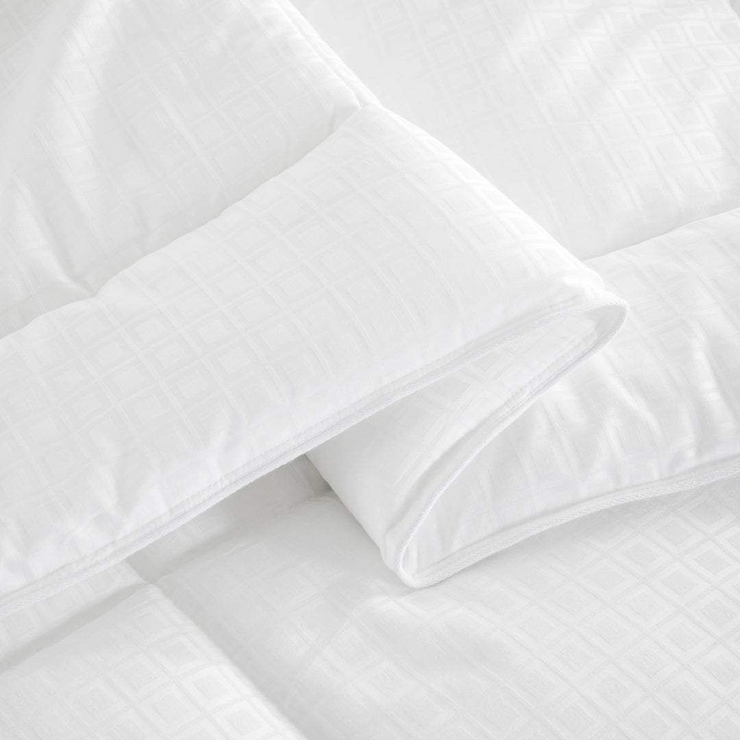 All Seasons Essential Down Alternative Comforter Image 4