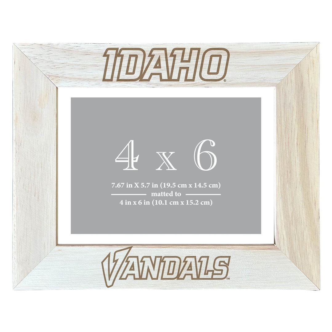 Idaho Vandals Wooden Photo Frame - Customizable 4 x 6 Inch - Elegant Matted Display for Memories Image 2