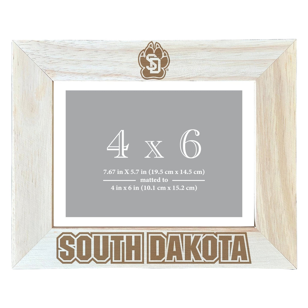 South Dakota Coyotes Wooden Photo Frame - Customizable 4 x 6 Inch - Elegant Matted Display for Memories Image 2