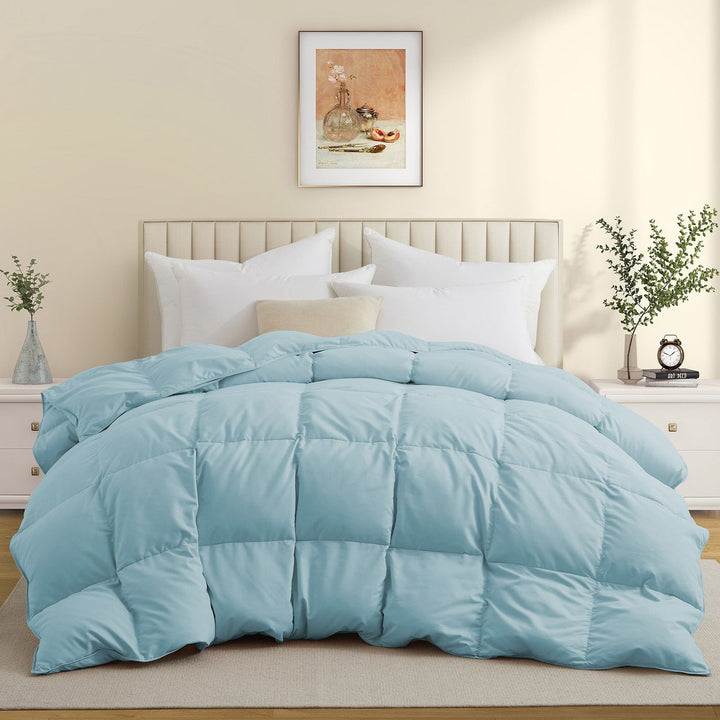 Premium All Seasons White Goose Feather Fiber and Down Comforter Image 7