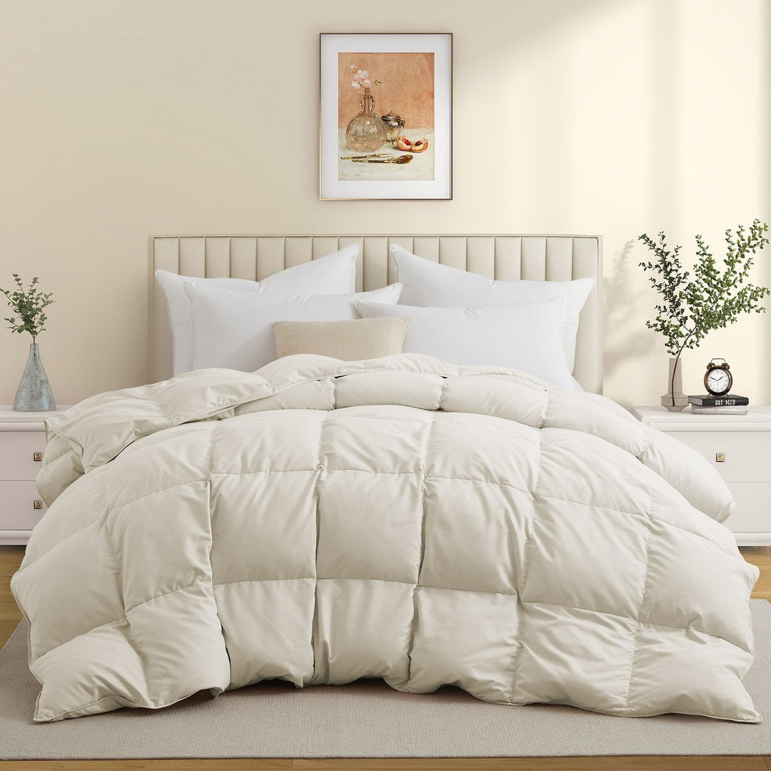 Premium All Seasons White Goose Feather Fiber and Down Comforter Image 8