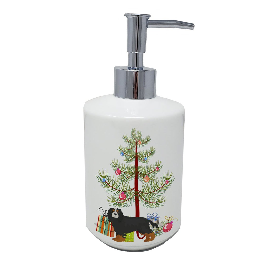 Cavalier King Charles Spaniel Tricolor Christmas Tree Ceramic Soap Dispenser Image 1