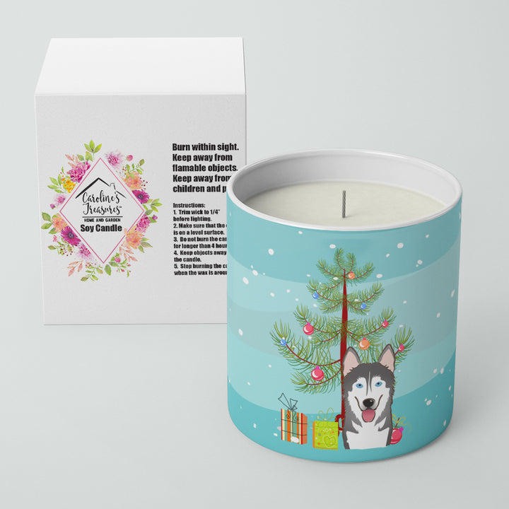 Christmas Tree and Alaskan Malamute 10 oz Decorative Soy Candle Image 2