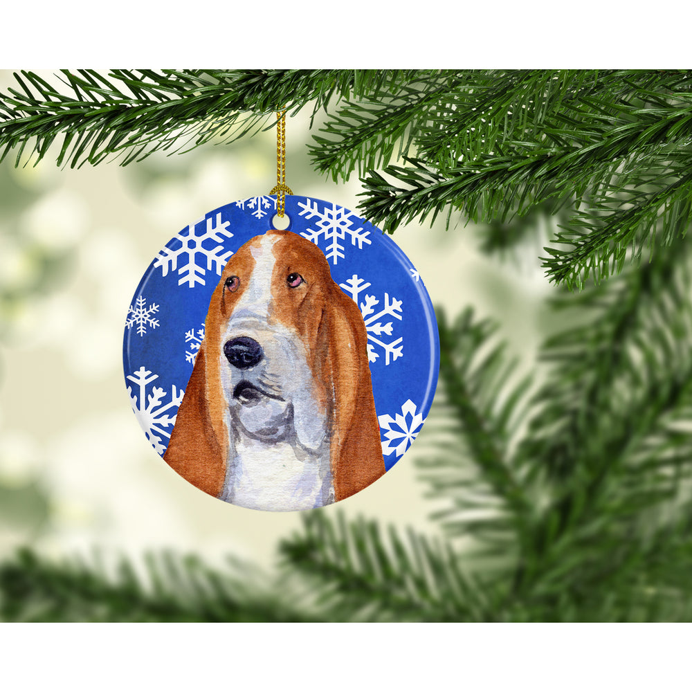 Basset Hound Winter Snowflakes Holiday Christmas Ceramic Ornament SS4666 Image 2