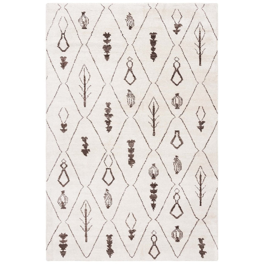 SAFAVIEH MOR331A Moroccan Beige / Brown Image 1