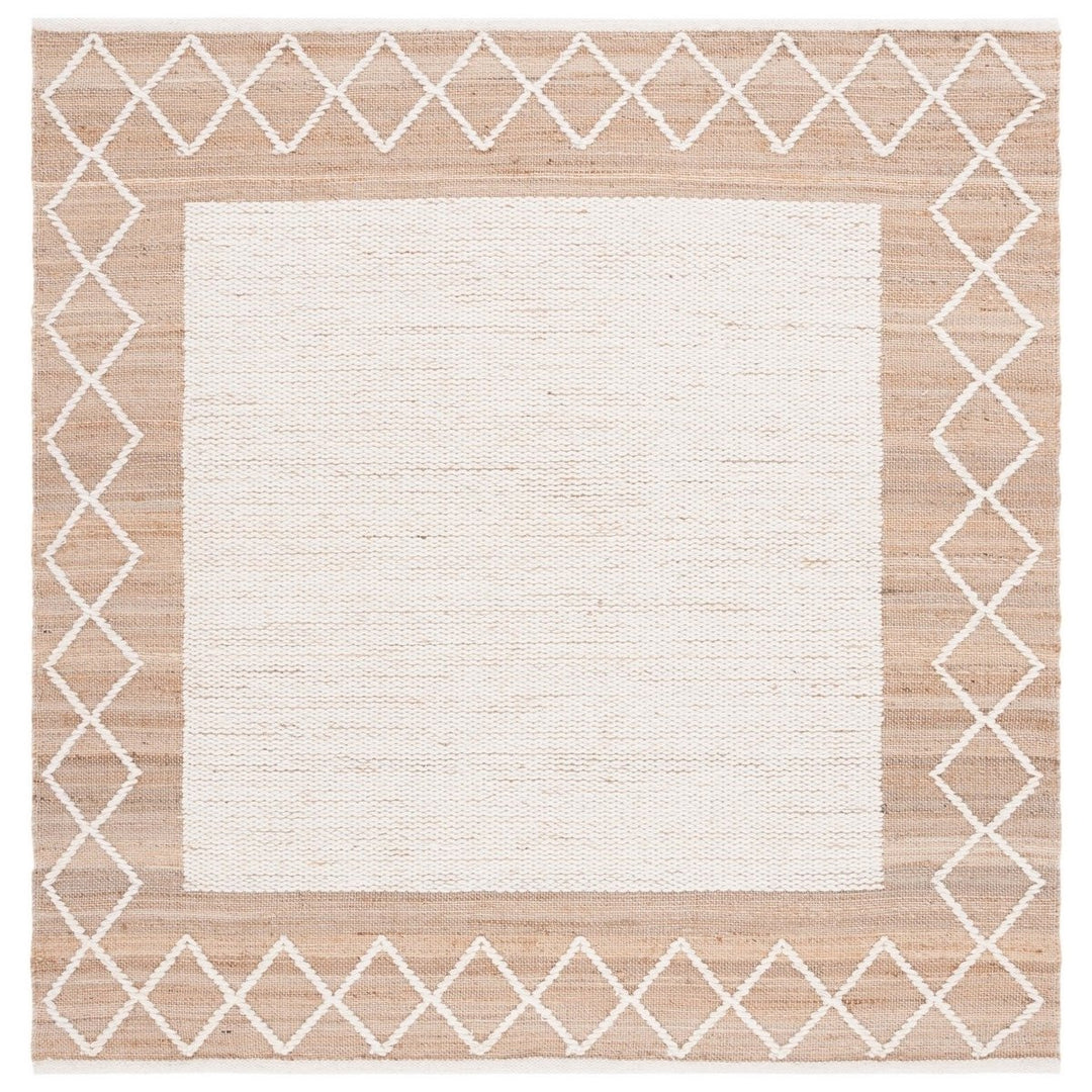 SAFAVIEH NFB279A Natural Fiber Natural / Ivory Image 1