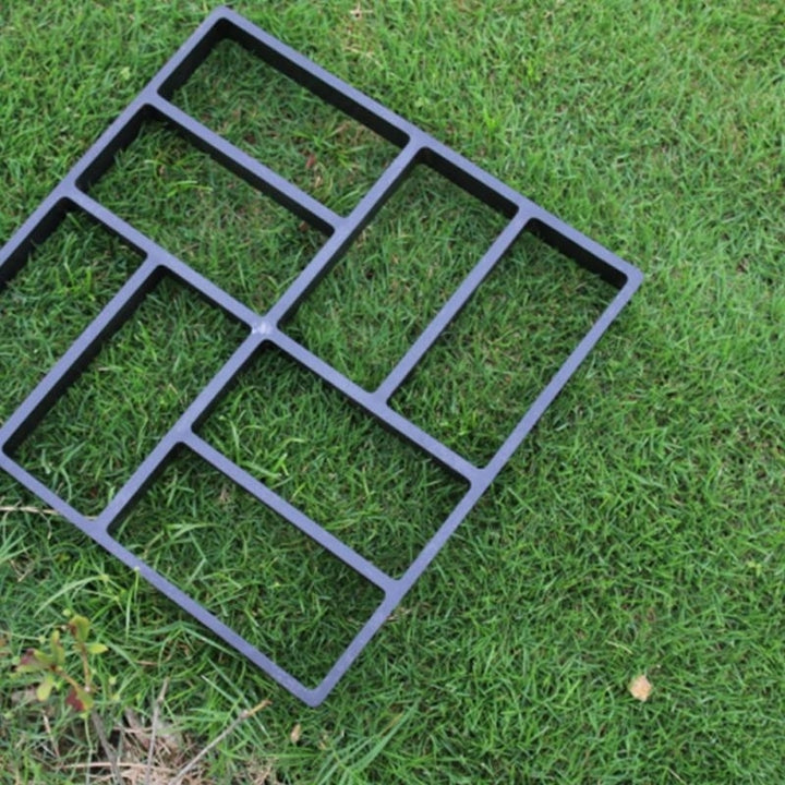 Garden DIY Plastic Path Maker Mold V2 Image 3