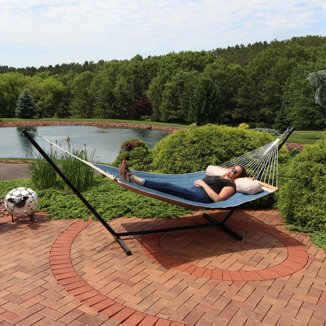 Sunnydaze 2-Person Quilted Fabric Hammock with Steel Stand - Tidal Wave Image 8