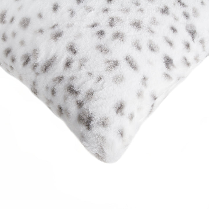 Luxe Faux faux Pillow 2-Piece Snow Leopard Sheepskin Soft Collection Image 2