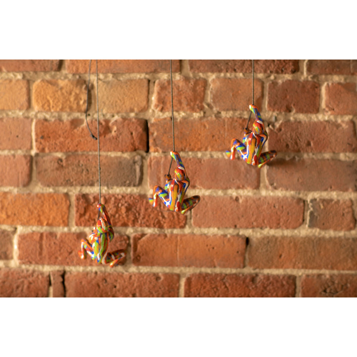 Climbing Man  Classic Wall-Art Sculpture  1-Piece  3 Image 3