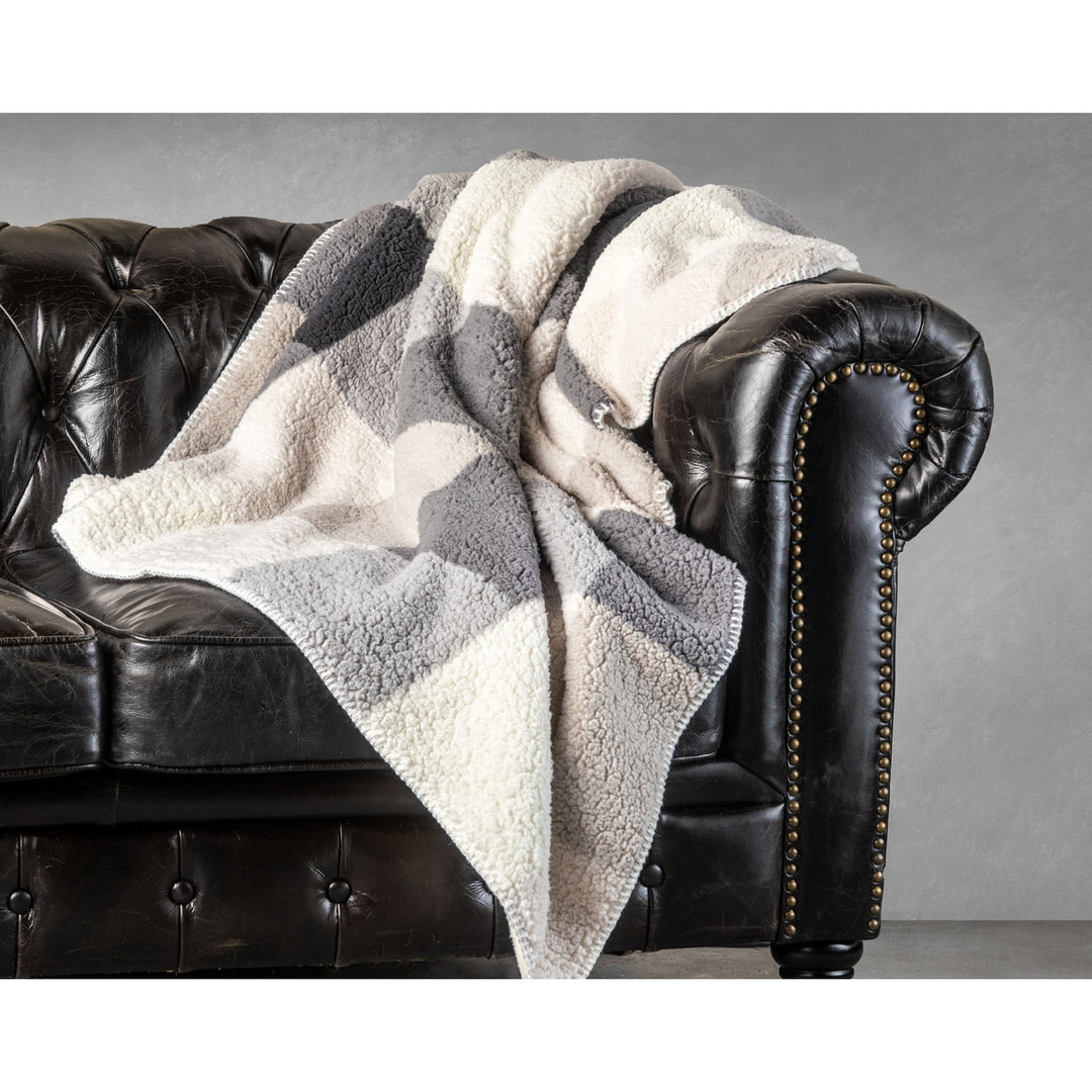 Luxe Faux faux Throw Grey Plaid 50x60 Soft Sheepskin Blanket Cozy Image 3