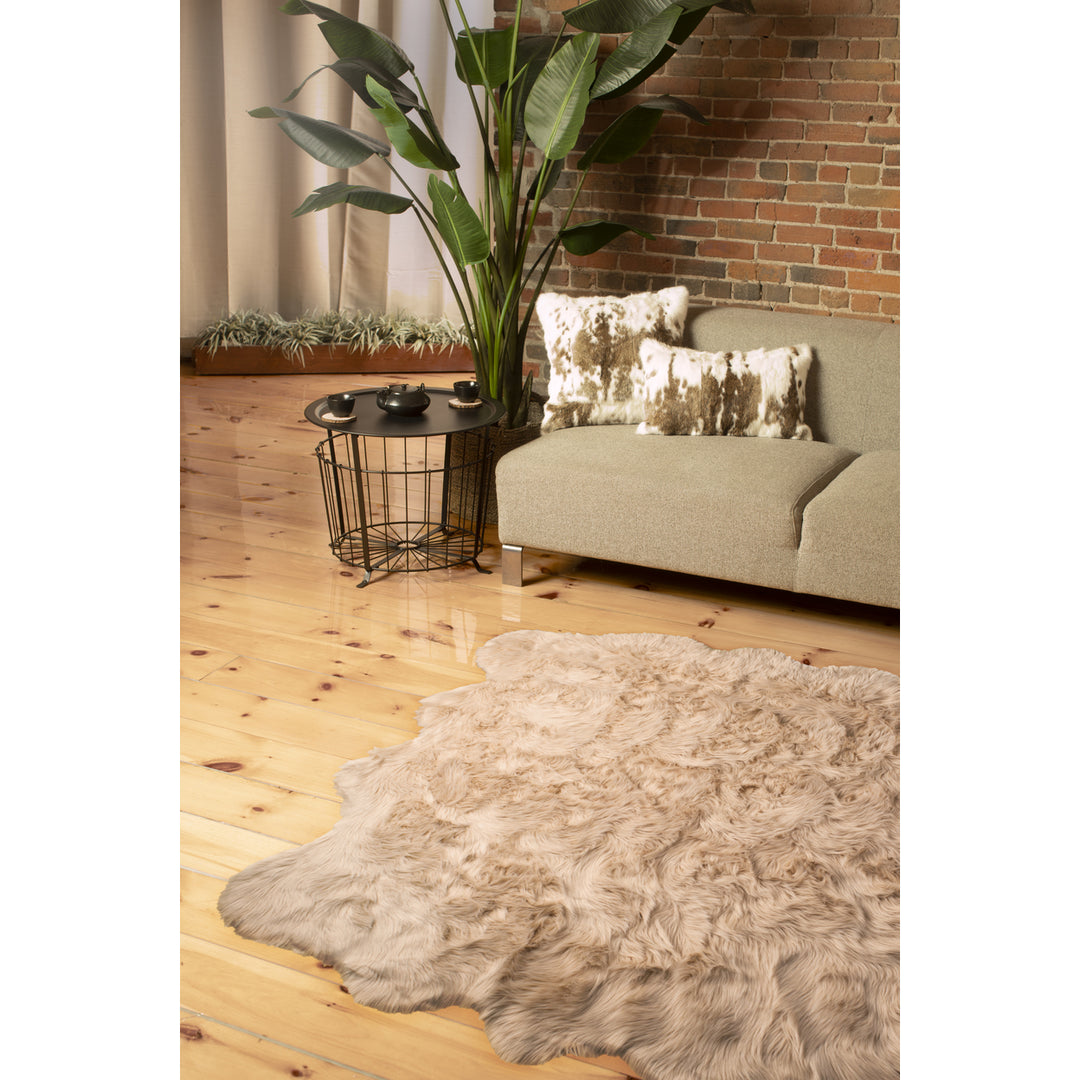 Luxe Gordon Taupe Faux Sheepskin Octo Rug 6x6 Soft Natural faux Image 3