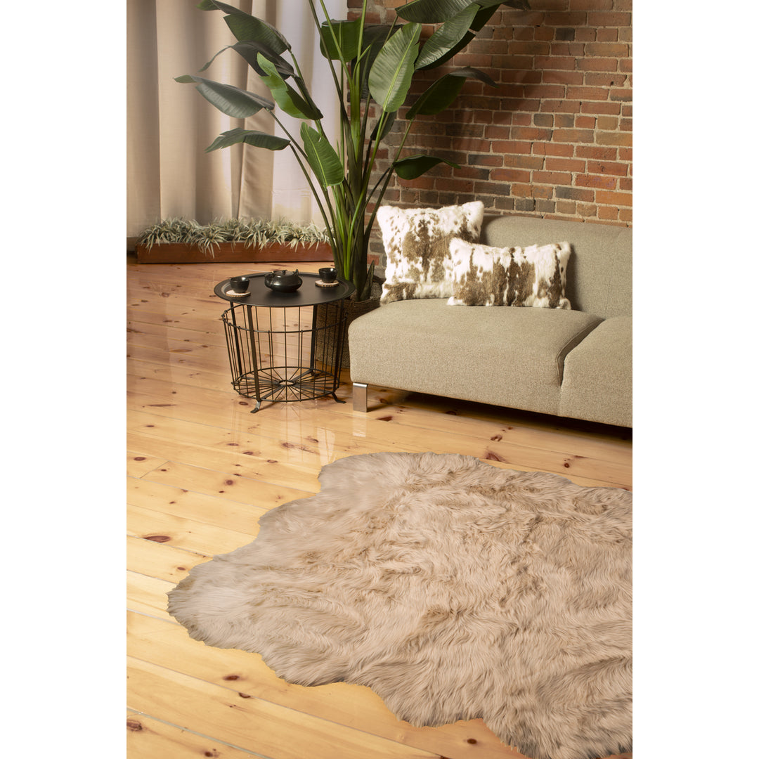 Luxe Gordon Faux Sheepskin Rug Taupe 5x6 Handpicked 100% Natural Wool Image 3