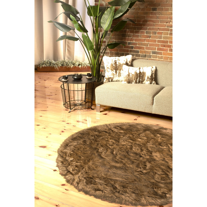 Luxe Faux Sheepskin Circular Rug 6ft Soft Natural Color 1-Piece Image 12