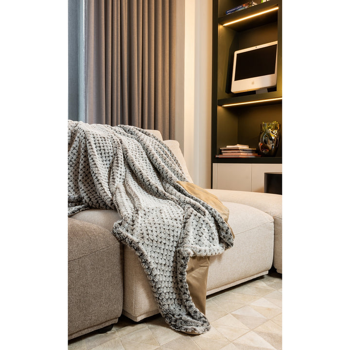 Luxe Faux faux Throw Blanket 50x60 Natural Sheepskin Soft Plush Image 8