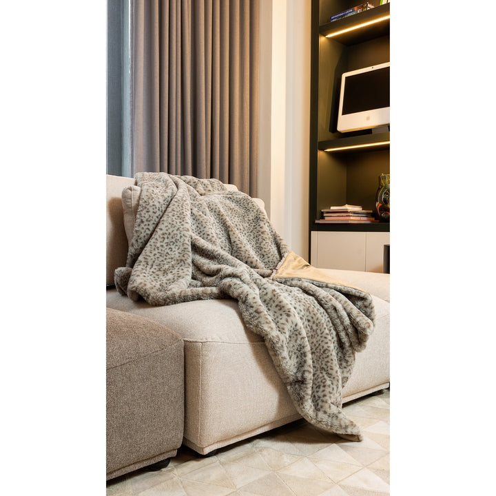 Luxe Faux faux Throw Blanket 50x60 100% Sheepskin Natural Color Image 6