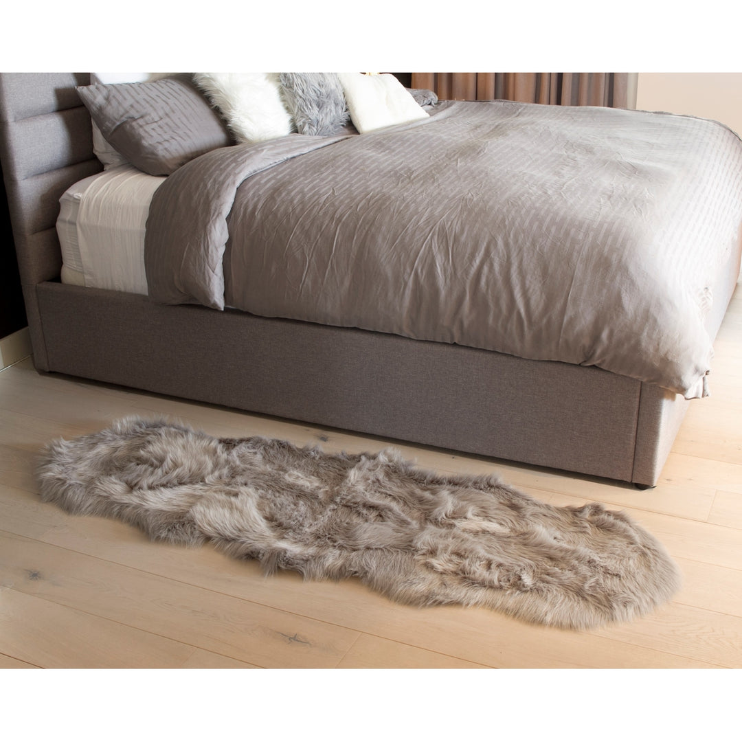 Luxe Gordon Faux Sheepskin Rug 2x6 Natural Color 100% faux Image 9