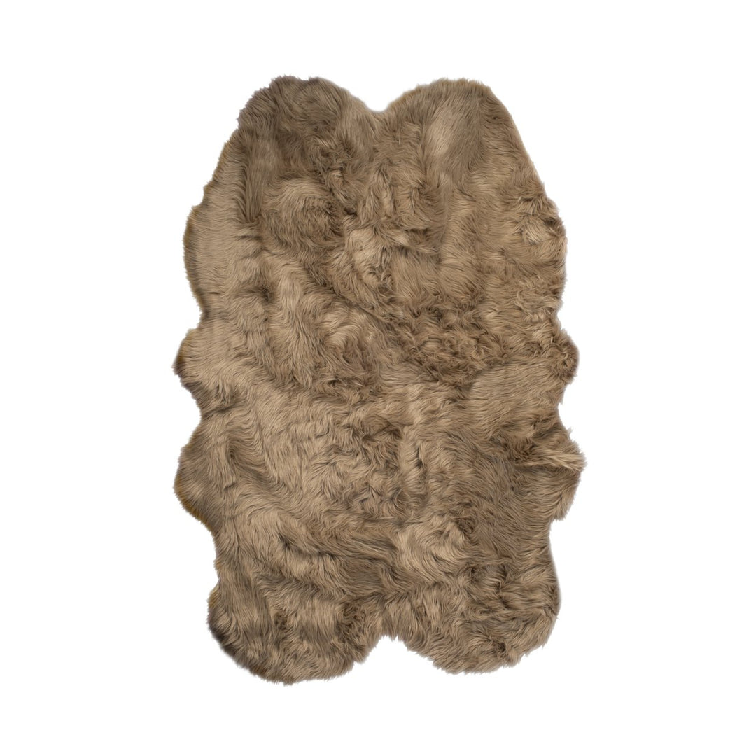 Luxe Gordon Faux Sheepskin Quattro Rug 4x6 100% Natural faux Image 1