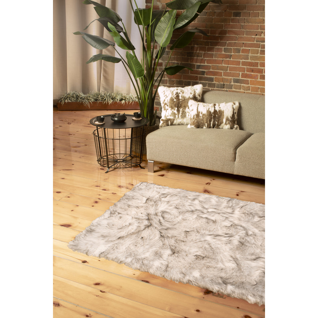 Luxe Hudson Faux Sheepskin Trio Rug 3x5 Natural Soft Area Rug Image 3