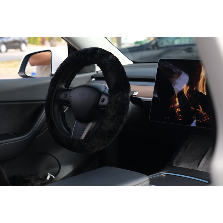Natural Automotive Classic Sheepskin Steering Wheel Cover  1-Piece Image 6