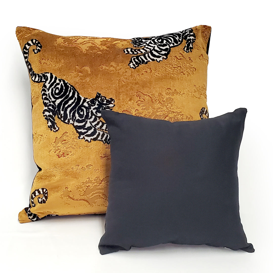 Bongol Velvet Tiger Throw Pillow 26x26, with Polyfill Insert Image 6