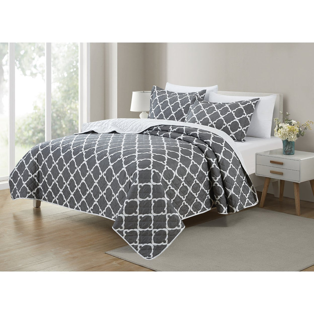 Bibb Home Reversible Quilt Set King Size Lightweight Diamond Pattern Microfiber Image 1