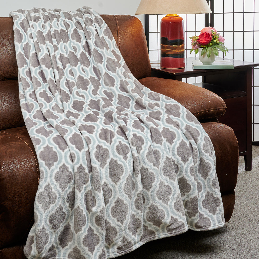 Kathy Ireland Flannel Fleece Plush Blanket Image 6
