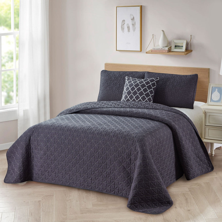 Bibb Home 4 Piece Solid Quilt Set with Cushion Image 1